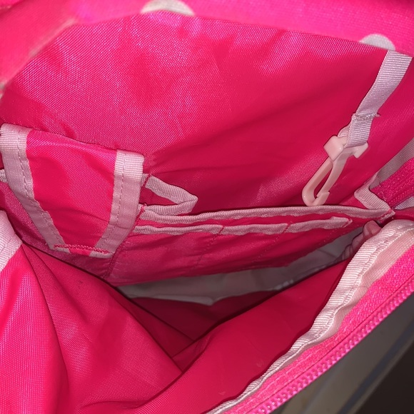 Jansport large backpack with 4 zippered areas to hold a lot. Key & bottle too - Picture 11 of 12